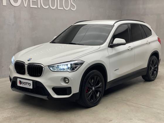 BMW X1 2.0 16V TURBO ACTIVEFLEX SDRIVE20I 4P AUTOMÁTICO BMW X1 2.0 16V TURBO ACTIVEFLEX SDRIVE20I 4P AUTOMÁTICO